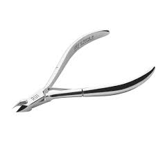 SHOEIB CUTICL NIPPER IN CHROME 0068